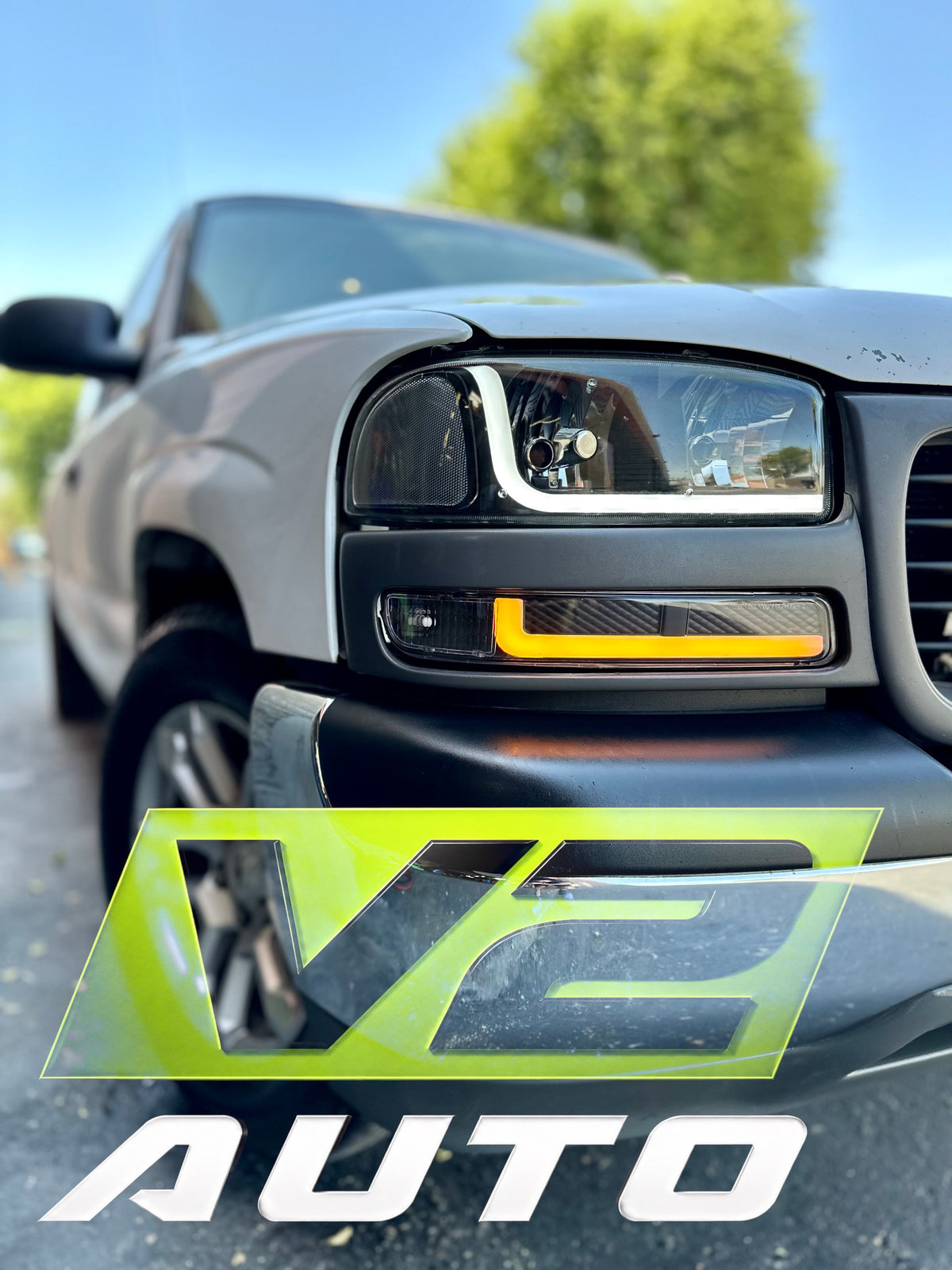 99-06 GMC Sierra Yukon "Double L Bar Switchback" Headlights