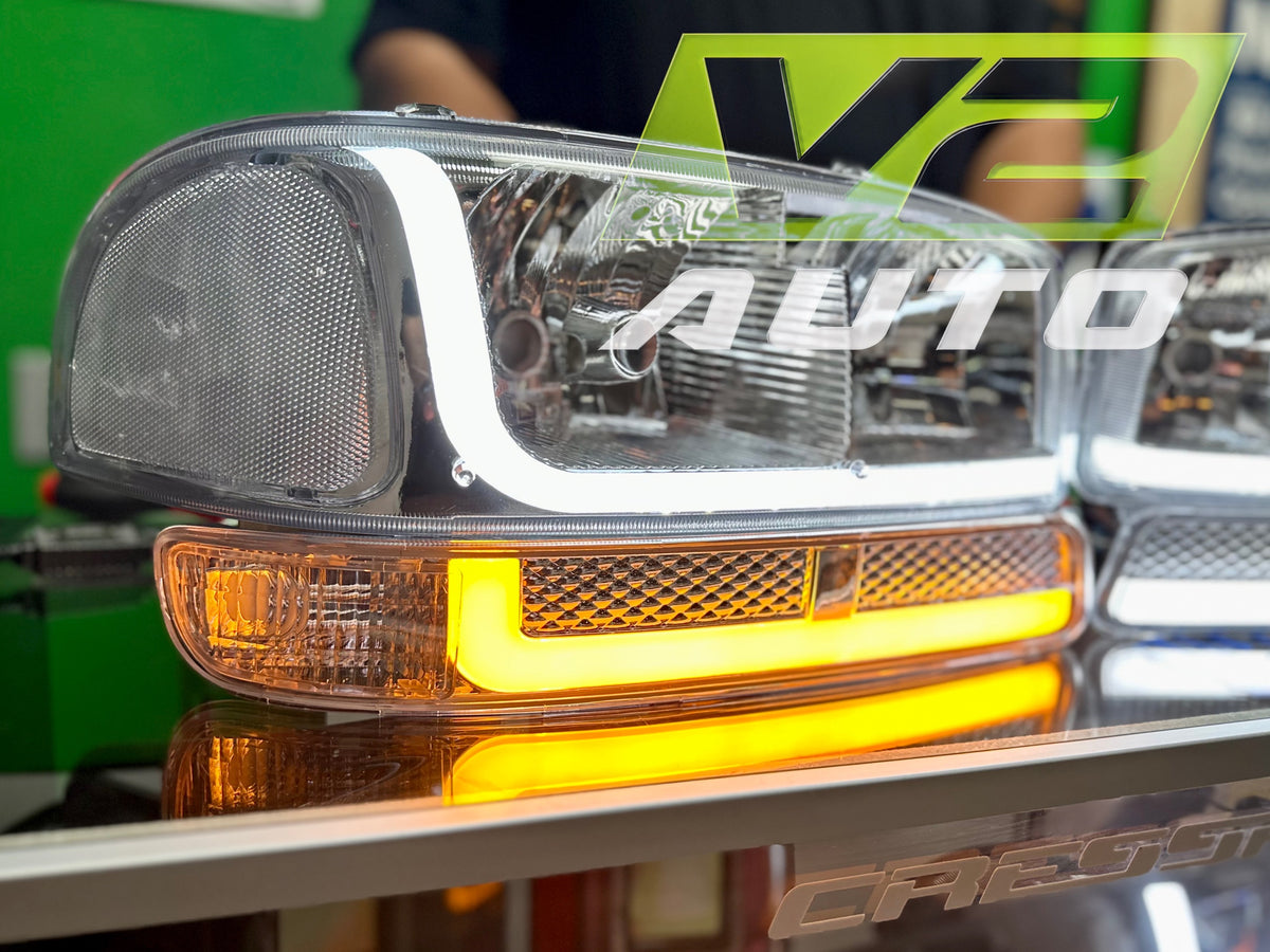 99-06 GMC Sierra Yukon "Double L Bar Switchback" Headlights