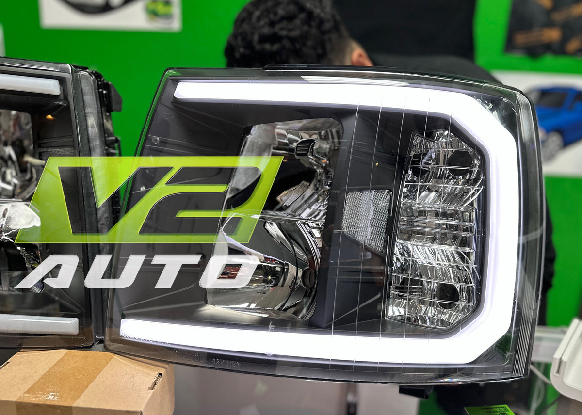 07-13 Chevy Silverado "Switchback Sequential Big C Reflector" Headlights