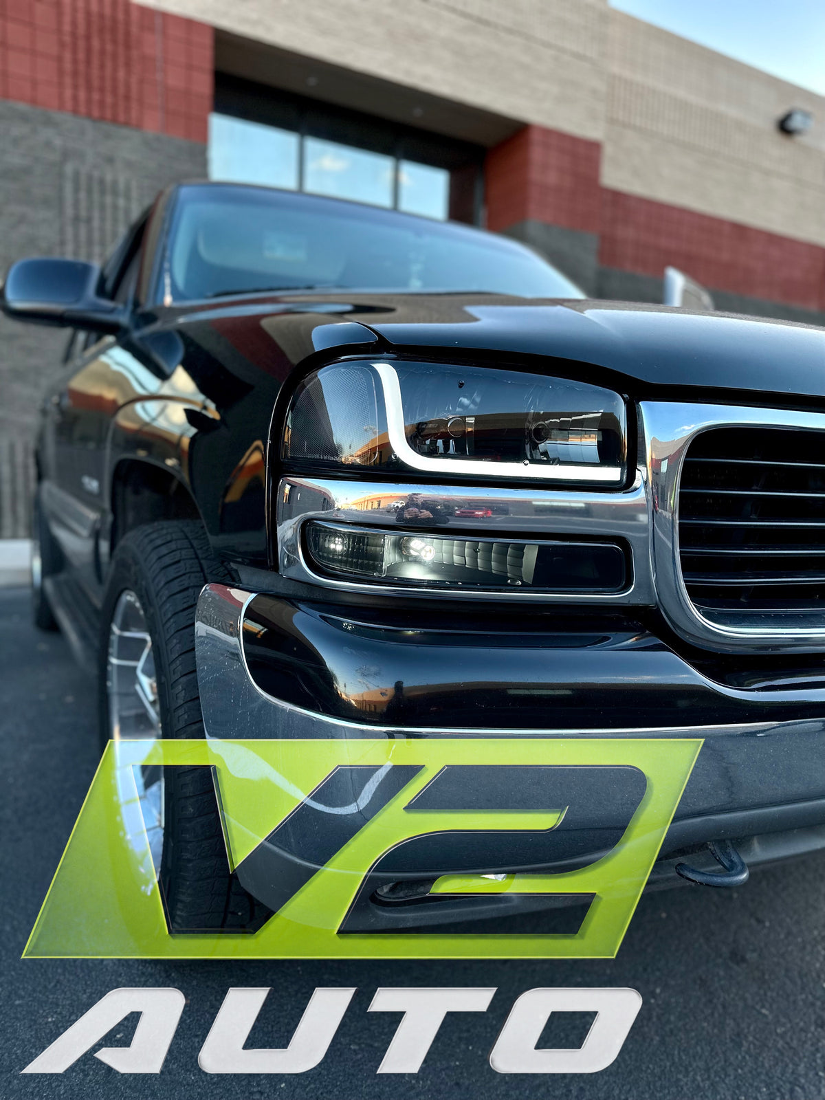99-06 GMC Sierra Yukon "L Bar" Headlights