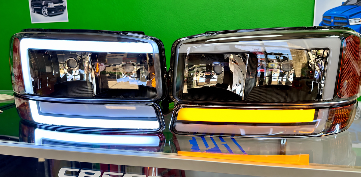 99-06 GMC Sierra Yukon "Gen 2 Big C Sequential" Headlights