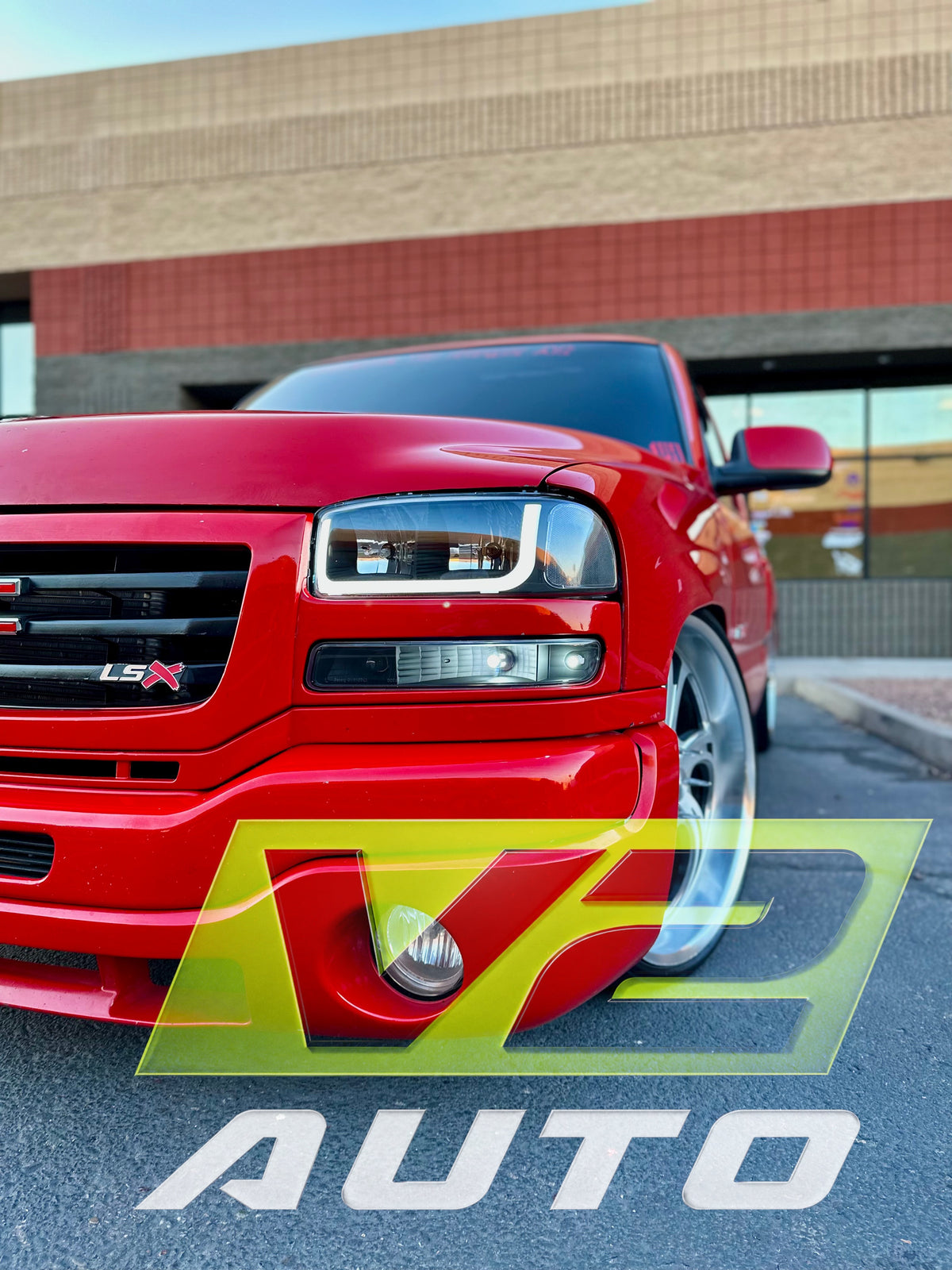 99-06 GMC Sierra Yukon "Switchback Sequential U Bar" Headlights