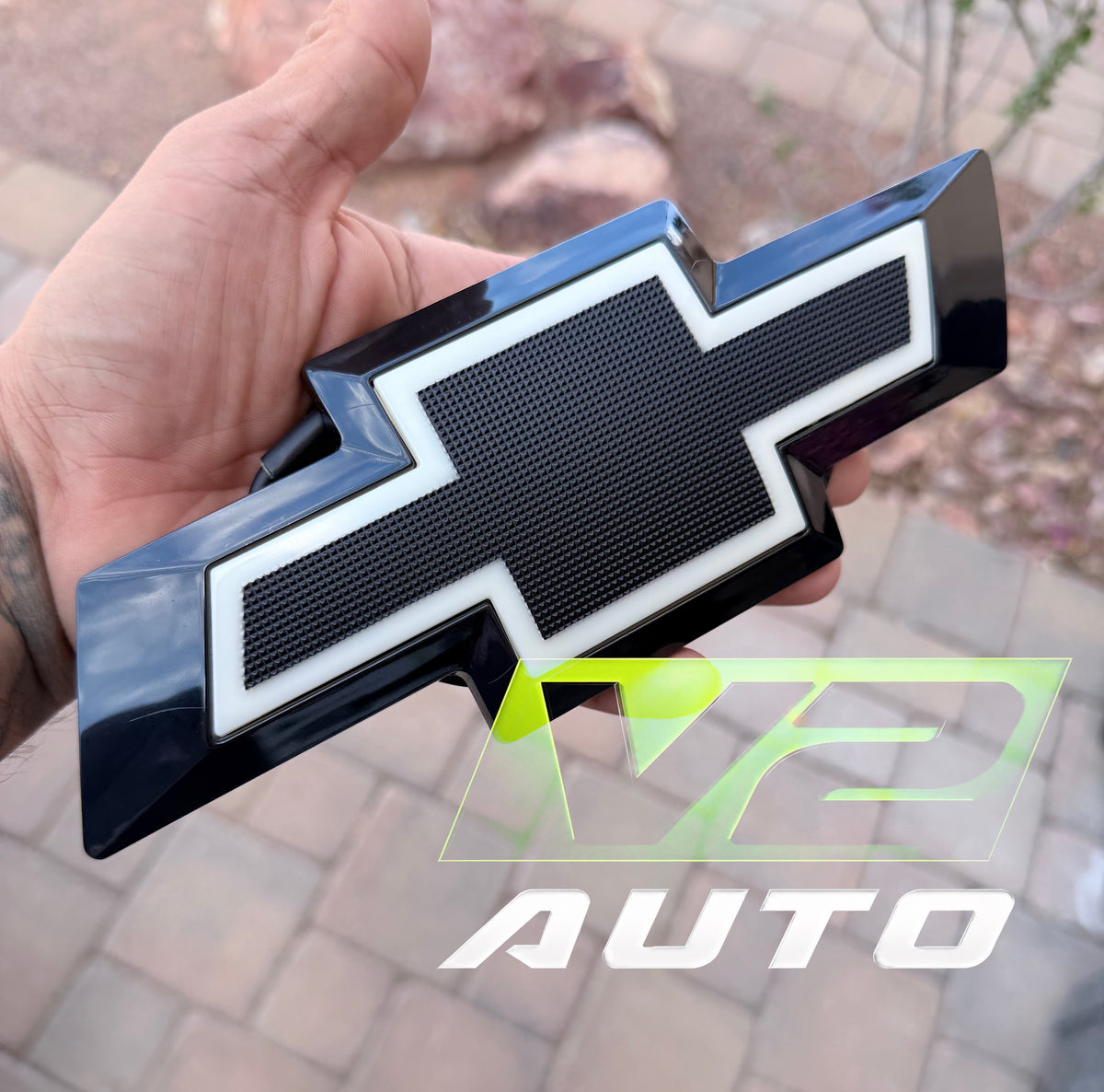 99-02 LED Chevy Silverado / 00-06 Tahoe Suburban Bowtie “Style 1” Emblem