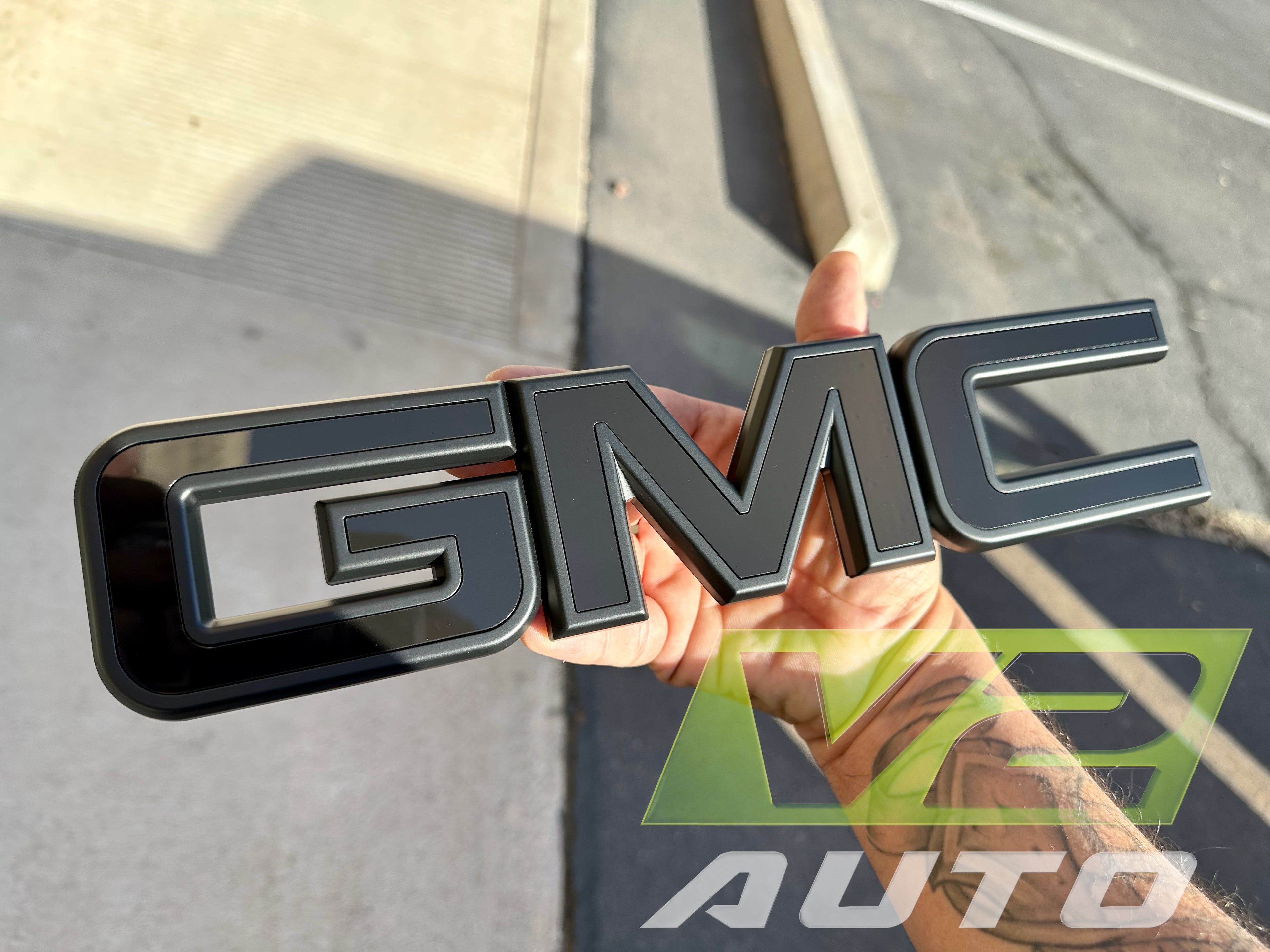 GMC Emblem for 88-98 OBS and 99-06 Sierra Yukon