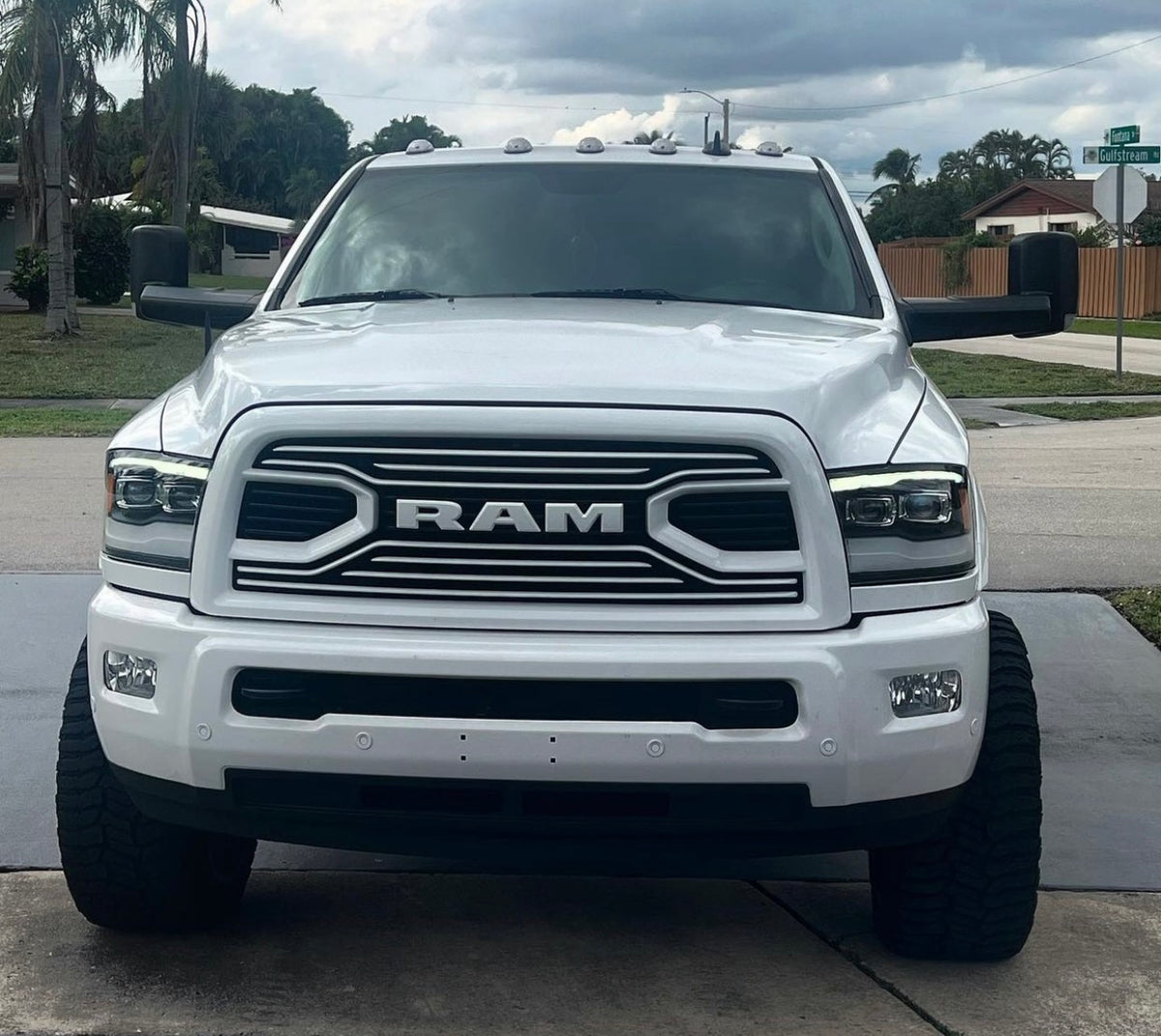 10-18 Dodge Ram 2500/3500 HD  “Big Horn” Style Grill
