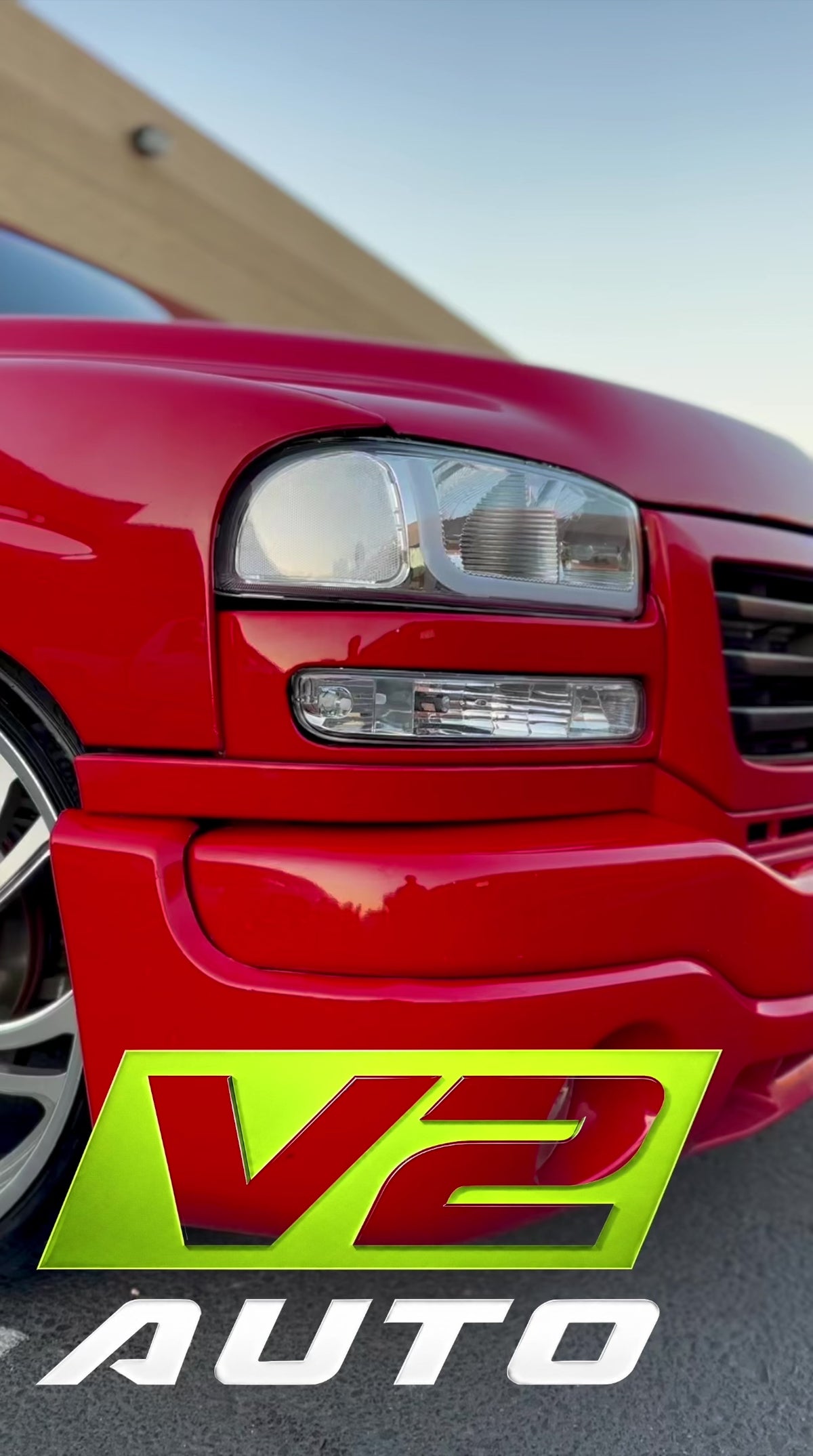 99-06 GMC Sierra Yukon "Switchback Sequential U Bar" Headlights